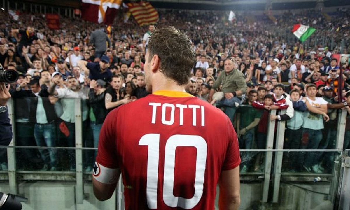 D Nya Futbolunun Ve Roma N N Efsanesi Totti Den Taraftara Duyguland Ran