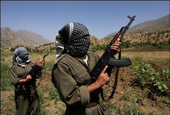 PKK, Muş'ta Öğrenci Yurdu ve Dersaneyi Yaktı