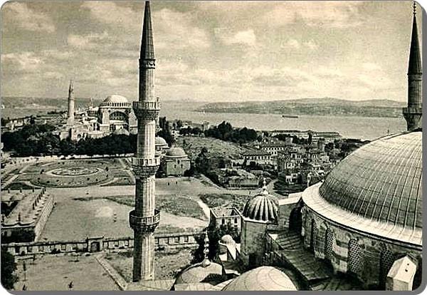 8. Sultanahmet Camii'nden Ayasofya'ya bakış - 1934