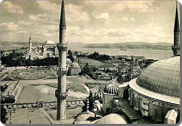 8. Sultanahmet Camii'nden Ayasofya'ya bakış - 1934