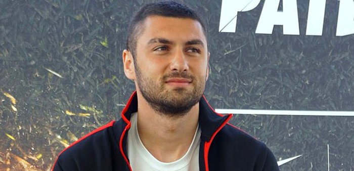 Burak Yılmaz'ın Annesiyle Olan Anısı Kırdı Geçirdi!