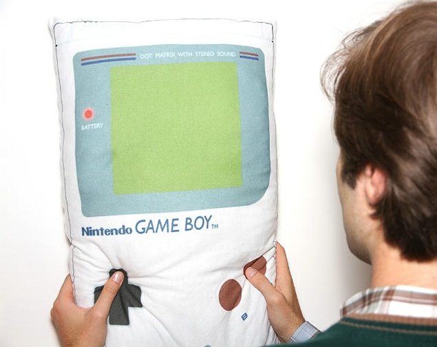 10. Gameboy Yastık