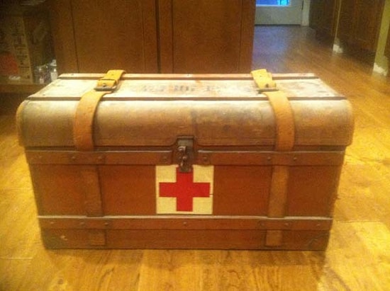 Dedesinin Evini Temizleyen Adam Bakın Ne Buldu?