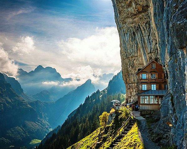 10. Ascher Cliff, İsviçre