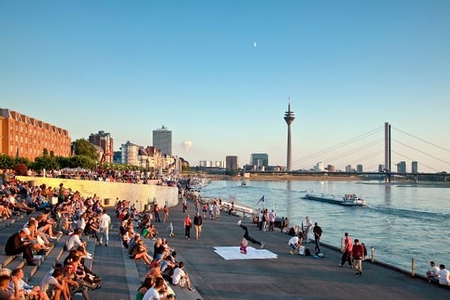 6. Düsseldorf-Almanya