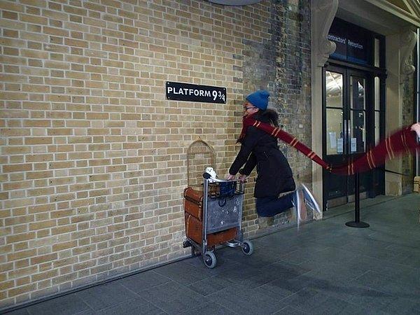 4. Çünkü hala Hogwarts'a gidiş yolunu bulabilirsiniz.