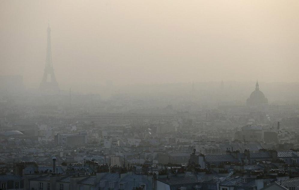 Paris'in Başı Hava Kirliliği ile Belada