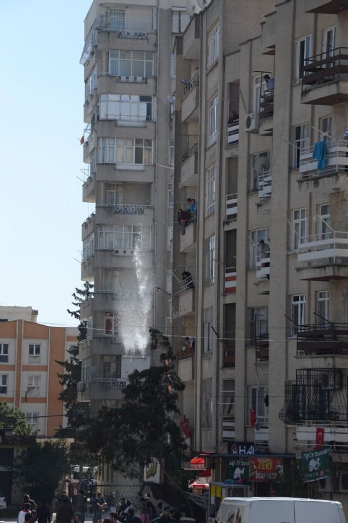 Erdoğan Protestosuna 'Balkondan Müdahale'