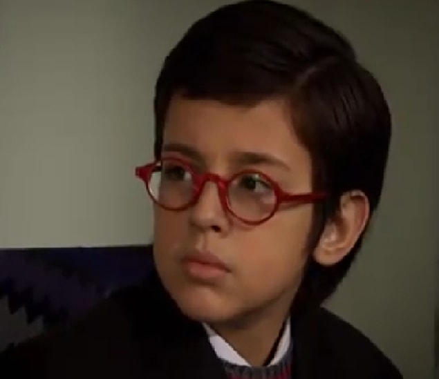 "Gözlüklü Çocuk: Kaan"