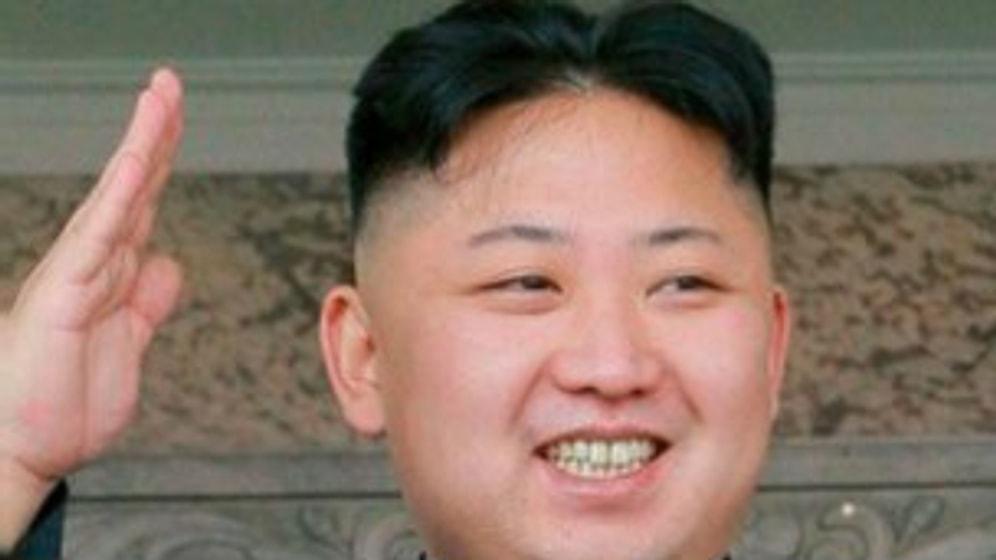 Zorunlu Başkan Tıraşı Reklamı Kuzey Korelileri Kızdırdı