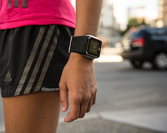 Adidas'tan Akıllı Saat: Micoach Smart Run