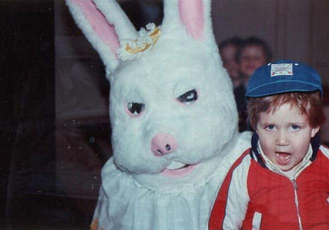 Çocukların Kabuslarına Girecek 22 Korkunç Tavşan Kostümü