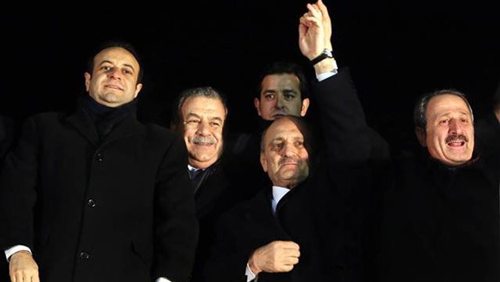 4 Eski Bakanın Yolsuzluk Fezlekeleri Yeniden Meclis'te