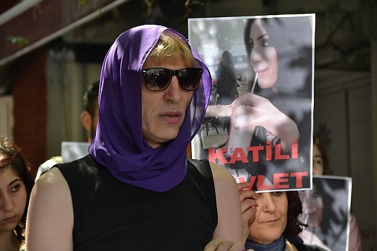 'Ambulans Görevlileri Cenazesine Dokunmadı'