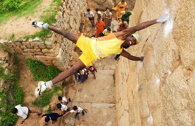 Maymun Adam - Jyothi Raj Hindistan/Chitradurga