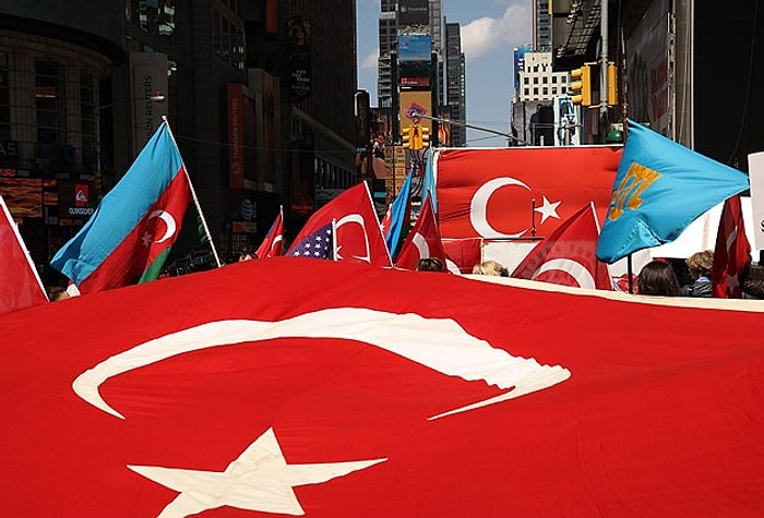 Amerika'da Ermeni İddiaları Protesto Edildi