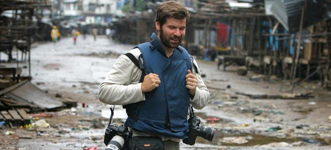 Chris Hondros'ın Objektifinden 10 Çarpıcı Savaş Fotoğrafı