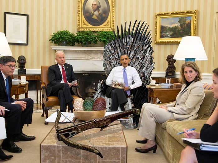 Obama Game Of Thrones Tahtına Çıktı!