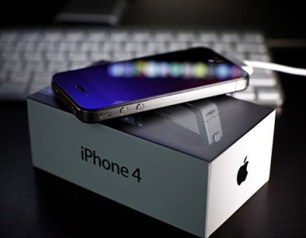 Apple Takas Yoluyla İphone 5S Satışına Başladı