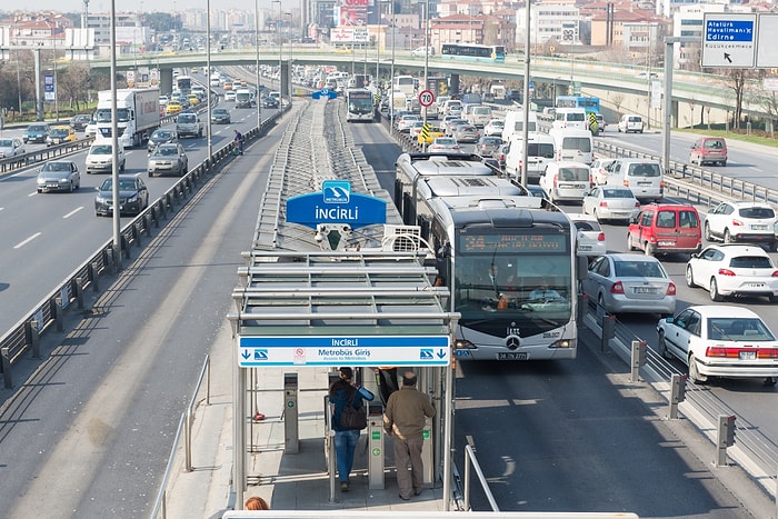 Metrobüste Ücretsiz İnternet Devri Resmen Başladı