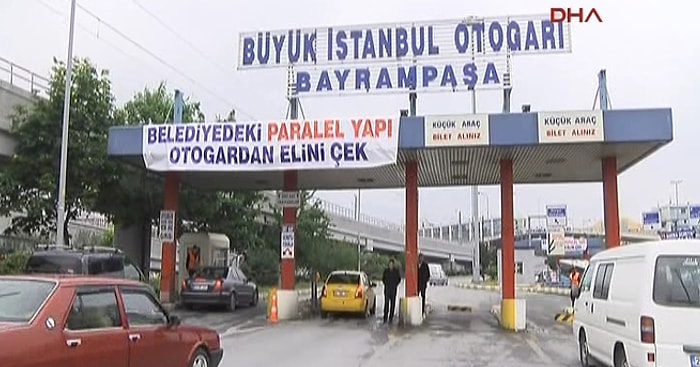 İstanbul Otogarı'nda 'Paralel Yapı' Pankartı