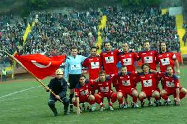 5. Bölgesel Amatör Lig'e kadar düşen Zonguldakspor'u burada da yalnız bırakmayan tek şey ise taraftarları oldu.