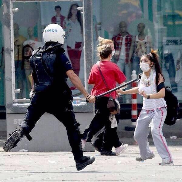 3 Haziran 2013 - Ankara: Diğer tarafta...