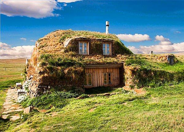 13. Geleneksel ev, İzlanda