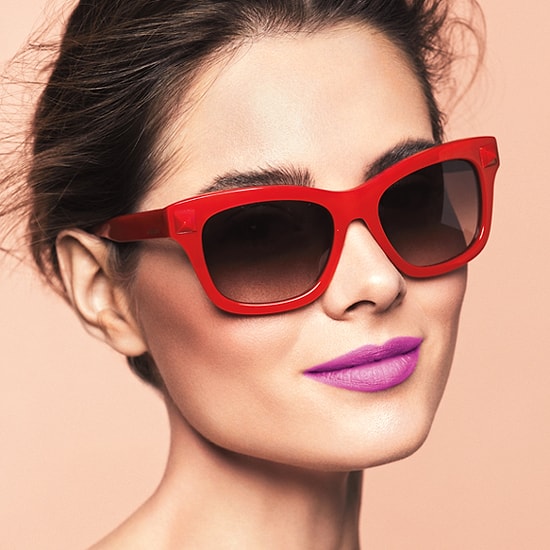 Bu Yaz İçin  En Moda Gözlük & Ruj Kombinleri