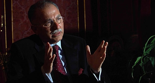 4. Ekmeleddin İhsanoğlu AKP ile neden karşı karşıya geldi?
