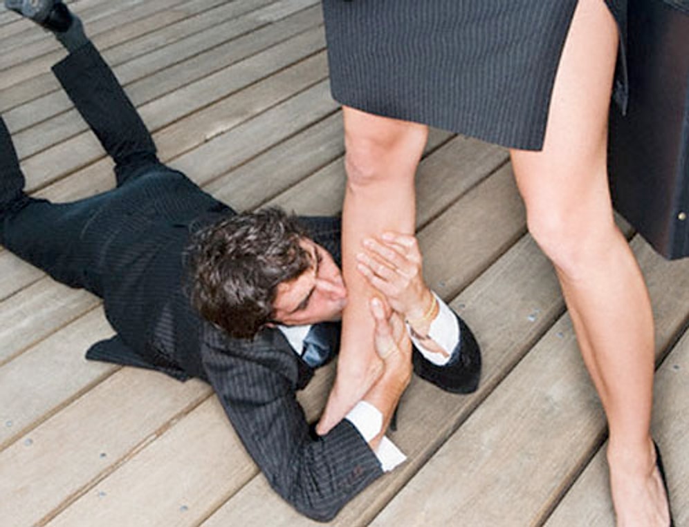 Sevgilinizden Yalvararak Bile Koparamayacağınız 15 İzin