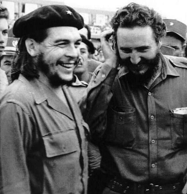 47. Che Guevara ve Fidel Castro.