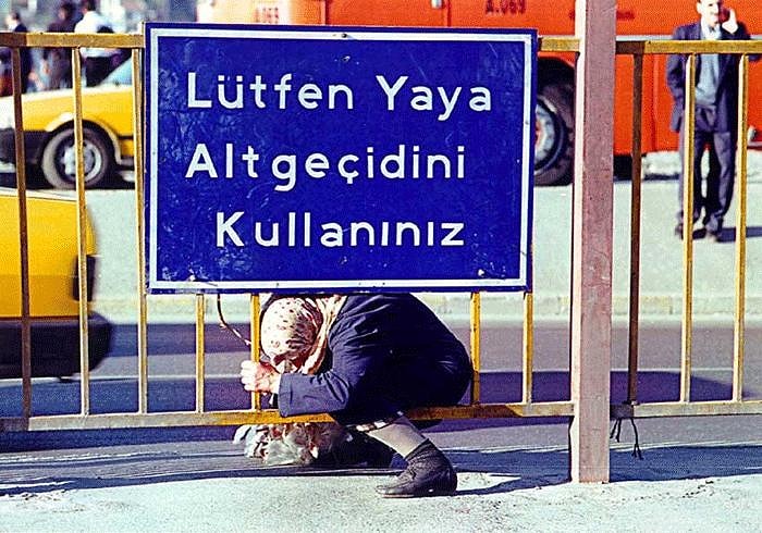 Fark Etmeden Uyduğumuz 12 Otoriter Cümle