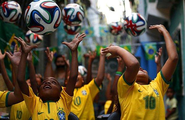 2) Dünya Kupası Brezilya ekonomisine 70.1 milyar dolar katkı sağlayacak