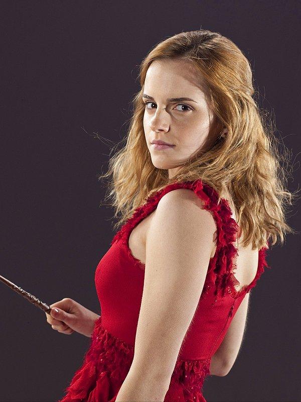 9. Hermoine | Emma Watson - Harry Potter (En Zeki)