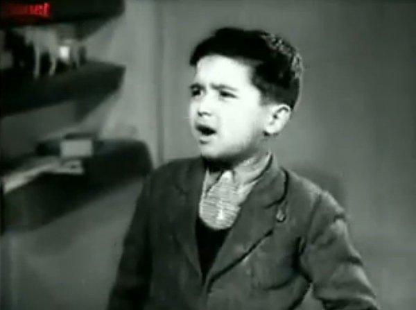 35. Sinemaya 5 yaşında başlayan ve Bir Dağ Masalı Filminde 9 yaşındaki hali ile (1947)