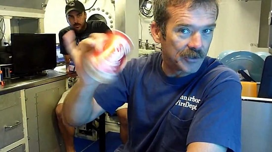 Okyanusun Altında Kolayı Çalkalarsanız Ne Olur?