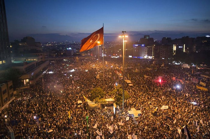 İzmir Çocuk Mahkemesi: Gezi Parkı Yürüyüşü Suç Değil, Haktır