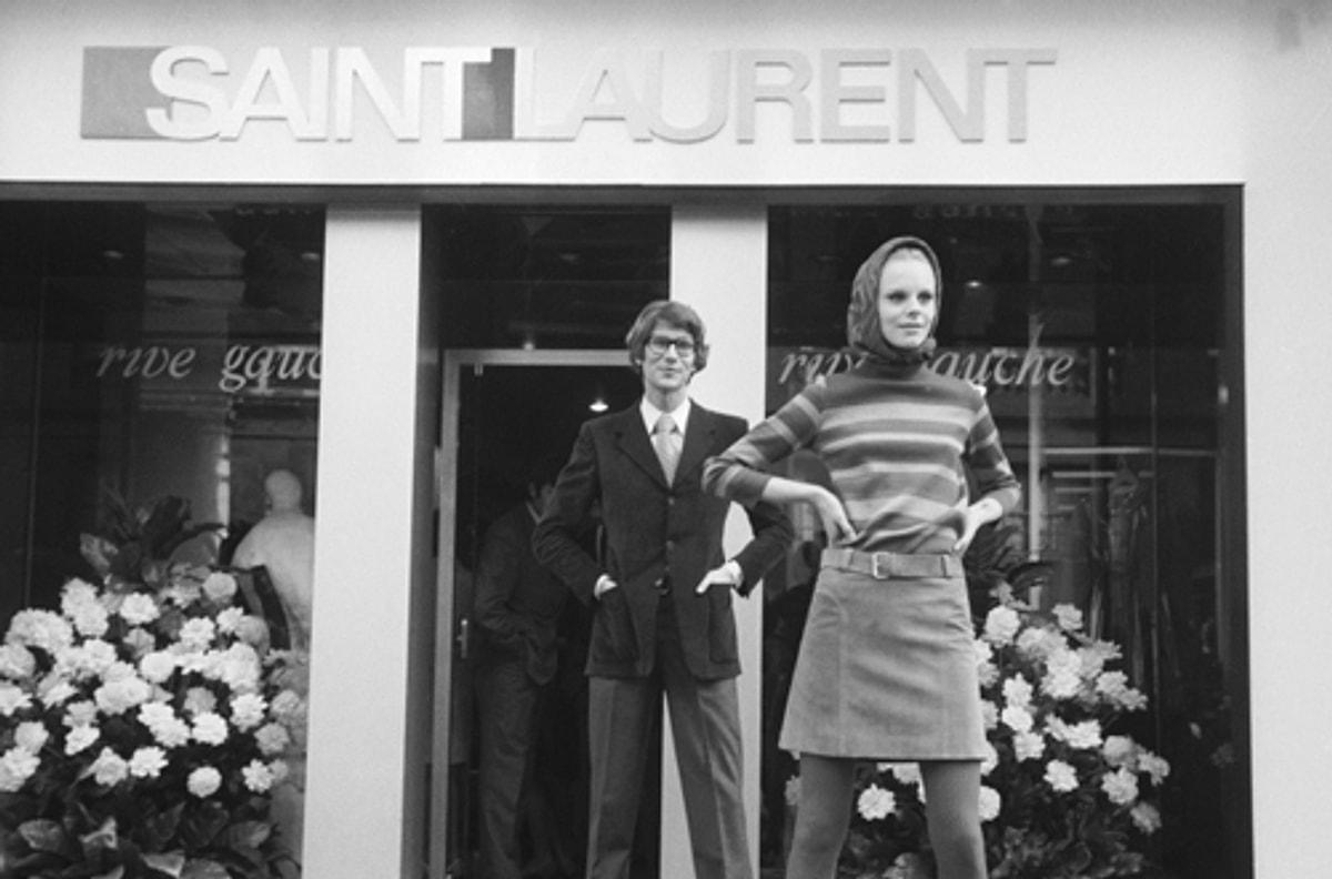 История бутика. Yves Saint Laurent история бренда. Rive gauche бутик. YSL House in Paris.
