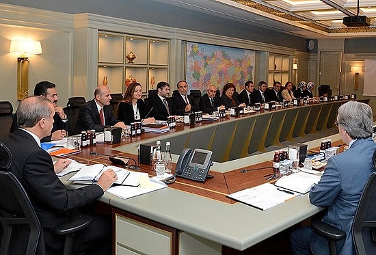 Ak Parti MKYK 'Yol Haritası' İçin Toplandı