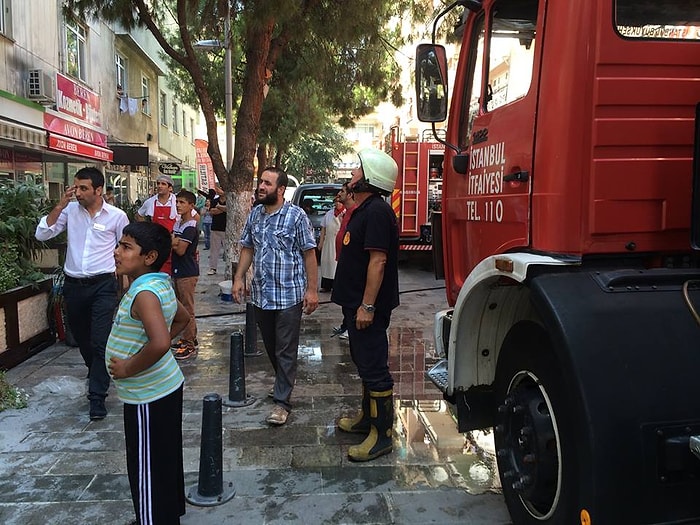 Kartal'daki Dönercide Çıkan Yangın Paniğe Sebep Oldu