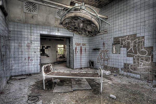Burası 1. Dünya Savaşında yaralanan Adolf Hitler'in tedavi gördüğü hastane.