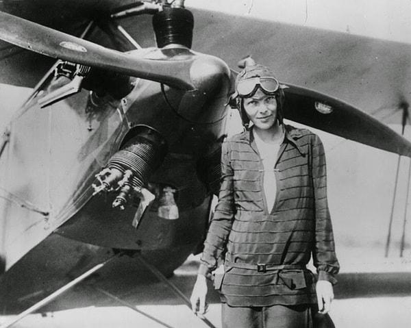 16. Amelia Earhart, 1928 yılında Atlantik Okyanusu'nu aşan ilk kadın pilot oldu.