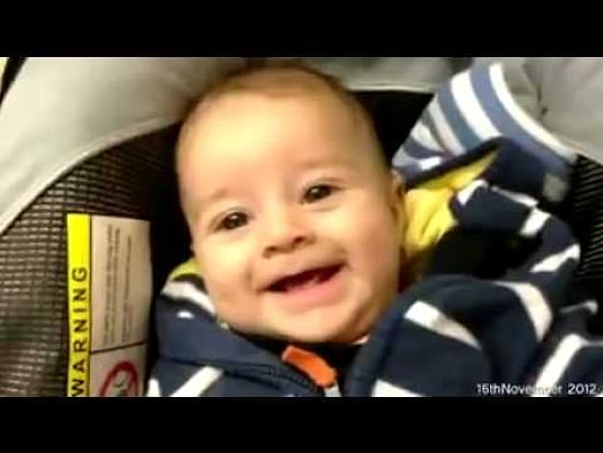 Her Gün Çocuğunun 1 Saniyelik Videosunu Çeken Baba