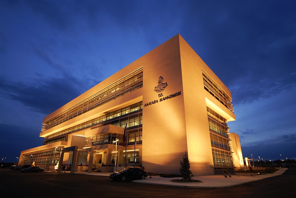 CHP, Erdoğan'ın Başbakanlığını AYM'ye Taşıdı