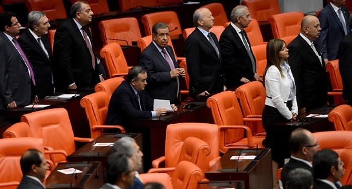 Erdoğan Yemin Ederken Bir Tek O Ayağa Kalkmadı