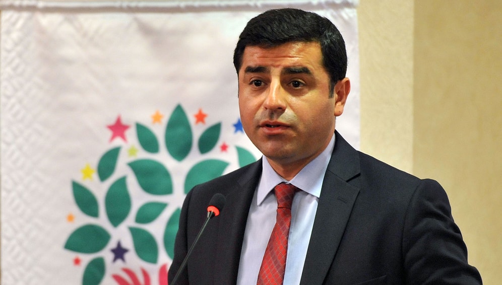 Demirtaş: 'Bize Gelince Yürüyüş Yasak; Beyefendi Paris'te Yürüyor'