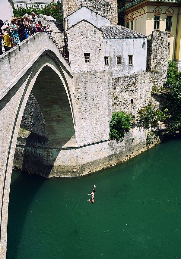 22. Bosna Hersek - Mostar Köprüsü