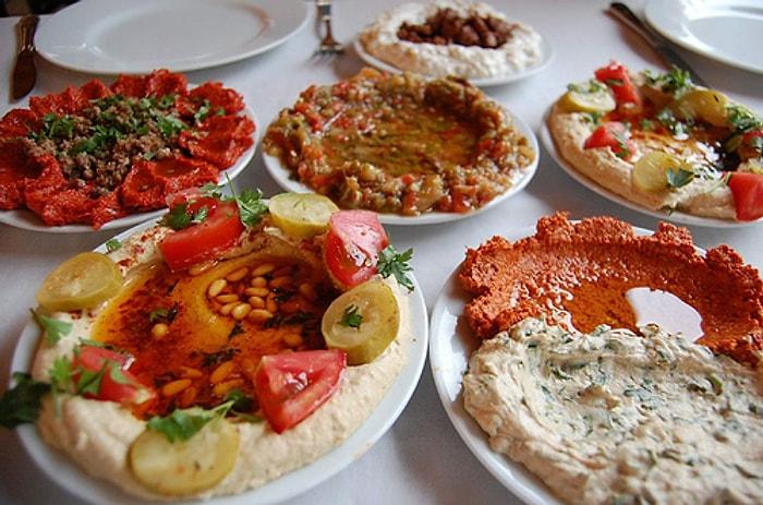 Meze Tarifleri: Türk Mutfağının Alamet-i Farikası! Parmaklarınızı Yedirtecek 21 Meze ve Tarifi