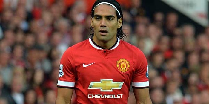 Manchester United, Falcao'yu Bitirdi!